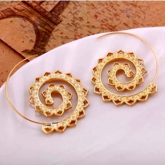NEW ORNATE SWIRLING HEART HOOP EARRINGS  Boho Tribal Natural Indian Gypsy Swirl - Picture 8 of 8